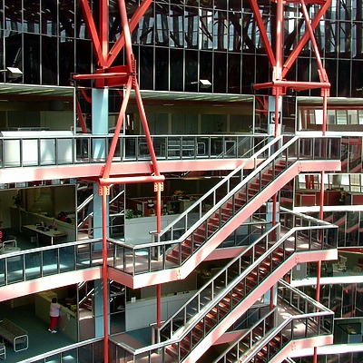 Thompson Center by Pedro Marcelino