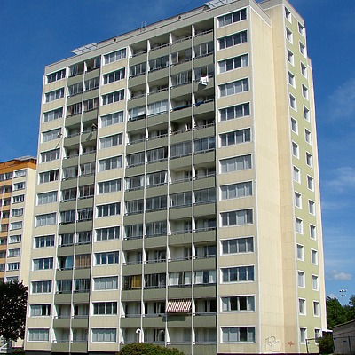 Elsarostigen 4 by Robin Spetz