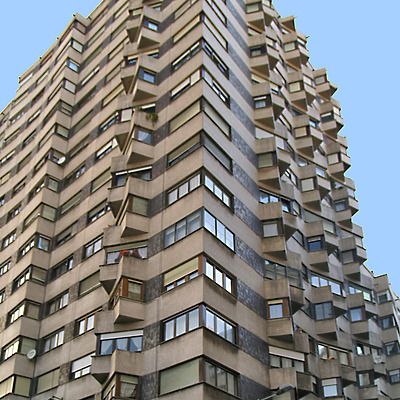 Jerónimo González 2-4 by Cesar Serrano