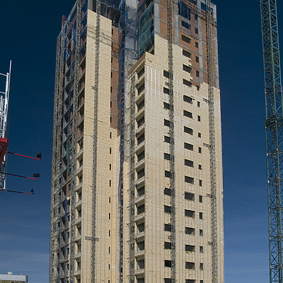 Torre Ámbar by Cesar Serrano