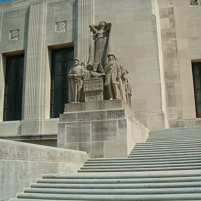 Louisiana State Capitol by Rodney Gunn