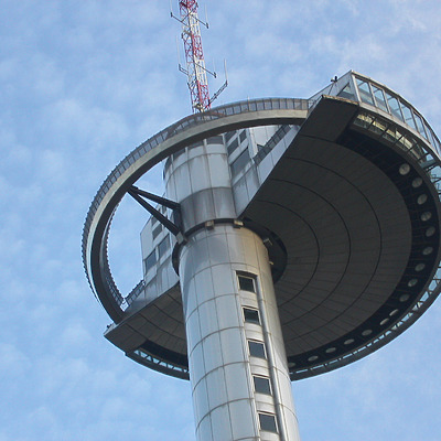 El Faro de Moncloa by Cesar Serrano