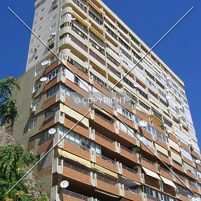 Edificio Babilonia by Victor Carcedo