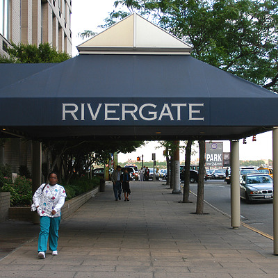 River Gate Apartments by Scott Murphy