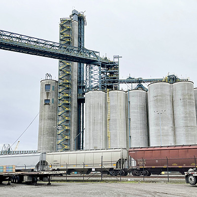 United Harvest / Great Western by Rod Sager