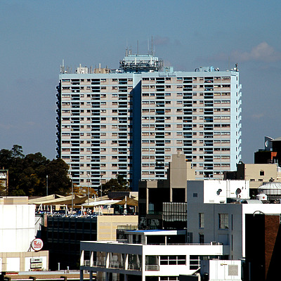 Wentworth Gardens by John Bek