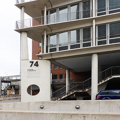 Am Sandtorkai 74-77 by Der Hamburger