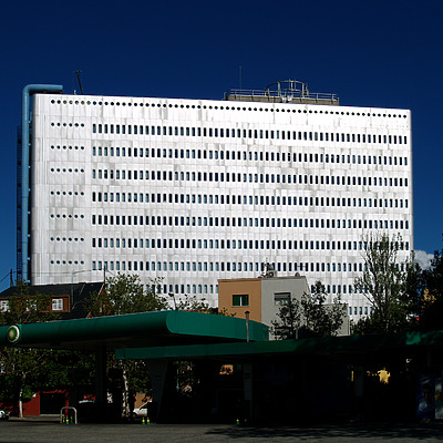 Principe de Vergara 187 by Cesar Serrano