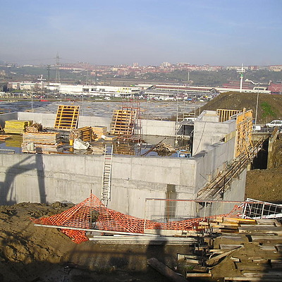 Torre Vallehermoso by Mikel Allende