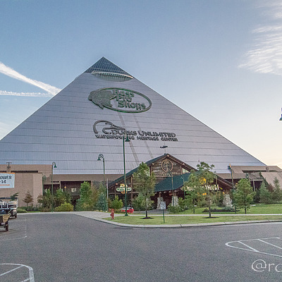 Memphis Pyramid by Rod Sager