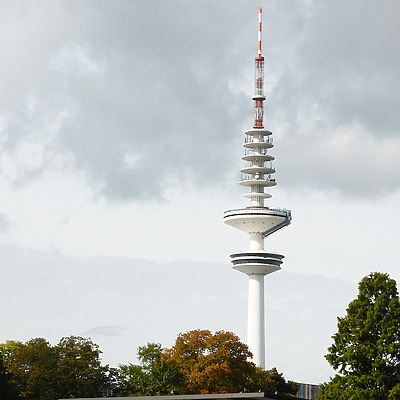 Heinrich-Hertz-Turm by Der Hamburger