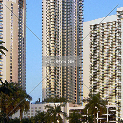 Quantum on the Bay South Tower by Jorge Molina