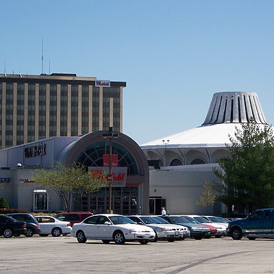 500 Office Tower by Ryan Hildebrand