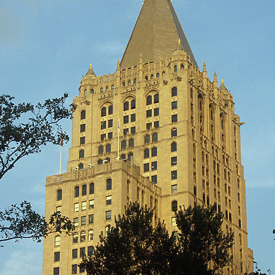 New York Life Building by Nate Lindsey
