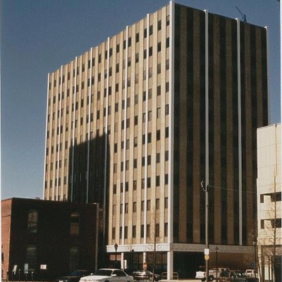SunTrust Bank Building by Rodney Gunn