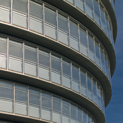 London City Hall by Cesar Serrano