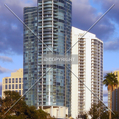 Las Olas River House by Jorge Molina