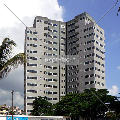 Nautica Condominios Torre A by Luis Ibáñez