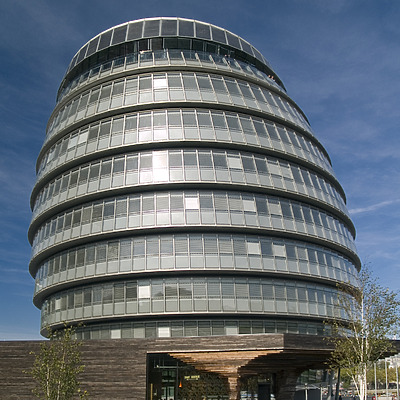 London City Hall by Cesar Serrano