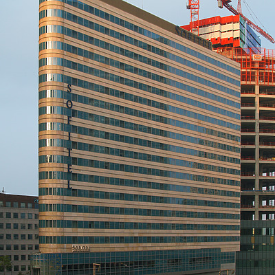 Hôtel Pullman Paris La Défense by Cesar Serrano