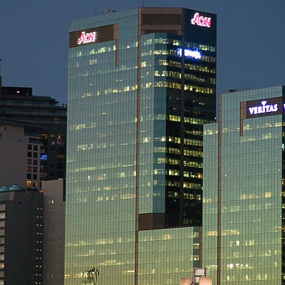 AON Tower by John Bek