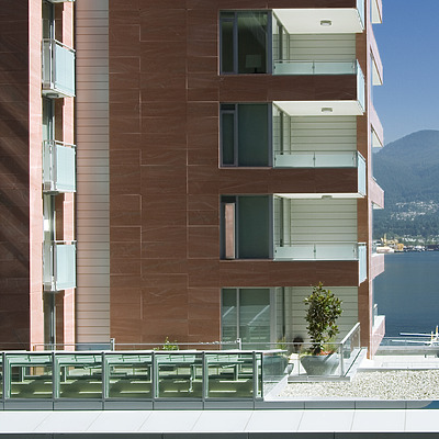 One Harbour Green by Pavel Toczynski