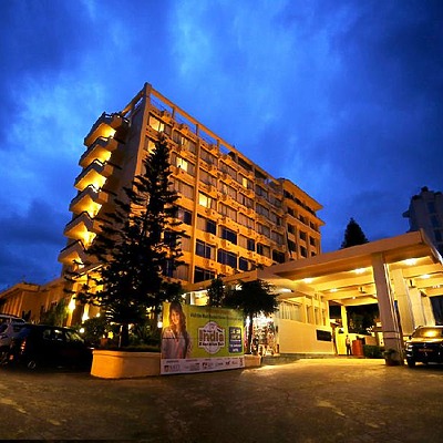 Everest Hotel by Via