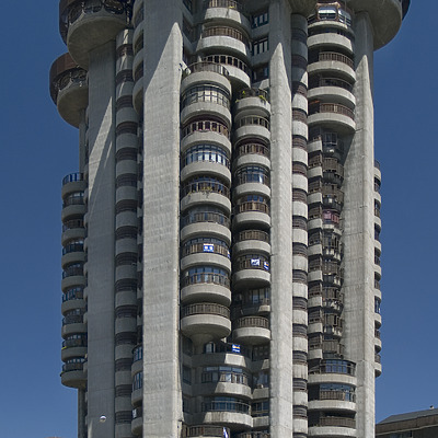 Torres Blancas by Cesar Serrano