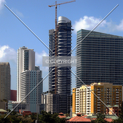 Infinity at Brickell by Jorge Molina