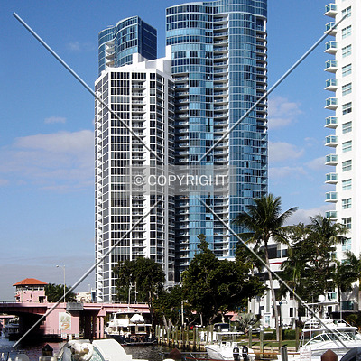 Las Olas River House by Jorge Molina