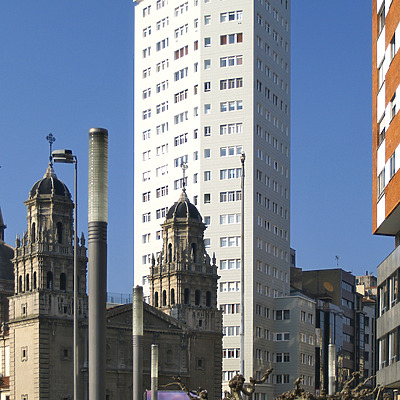 Banco Urquijo by Cesar Serrano