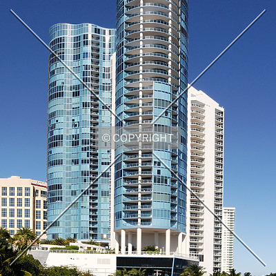 Las Olas River House by Jorge Molina