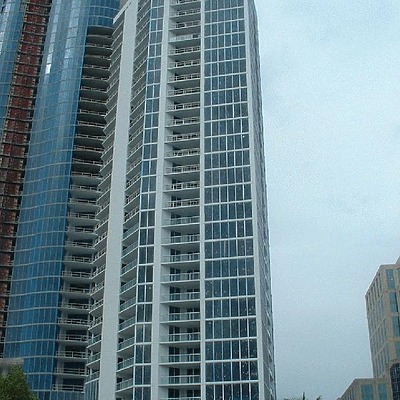 Las Olas River House by Paul Cucuzza