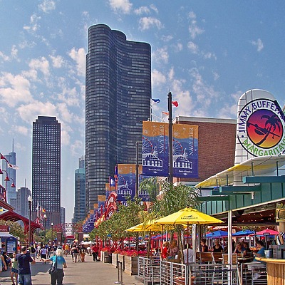 Lake Point Tower by Ryan Hildebrand
