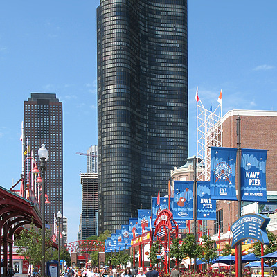 Lake Point Tower by Michiel van Dijk
