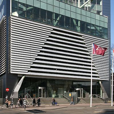 Malietoren by Michiel van Dijk