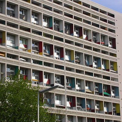 Le-Corbusier-Haus by Cesar Serrano