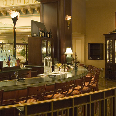 Fairmont Hotel Vancouver by Pavel Toczynski