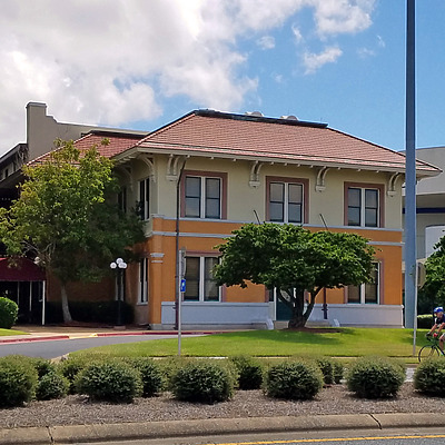 Pensacola Grand Hotel by Ryan Hildebrand