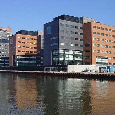 De Admiraal by Michiel van Dijk