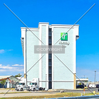 Holiday Inn - Airport West / Earth City by Ryan Hildebrand