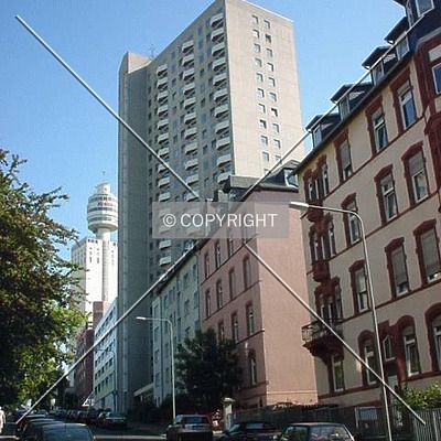 Hainer Weg 24 by Nephilim