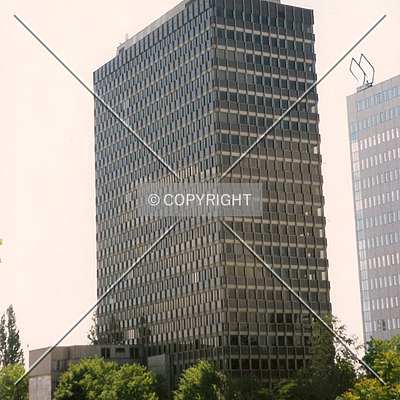 Theodor-Heuss-Allee 110 by Nephilim