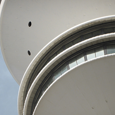 Heinrich-Hertz-Turm by Der Hamburger