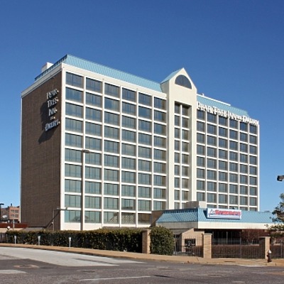 Pear Tree Inn Union Station by Ryan Hildebrand