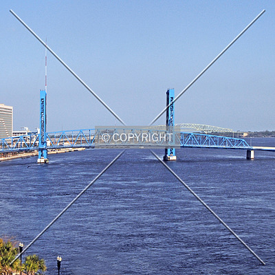 Main Street Bridge by Jorge Molina