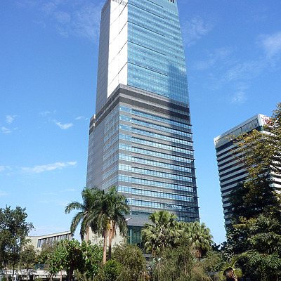 AIG Tower by Wilson Ling