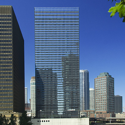 Swissôtel Chicago by Pavel Toczynski