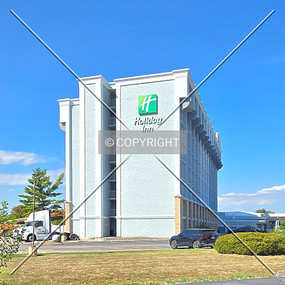 Holiday Inn - Airport West / Earth City by Ryan Hildebrand