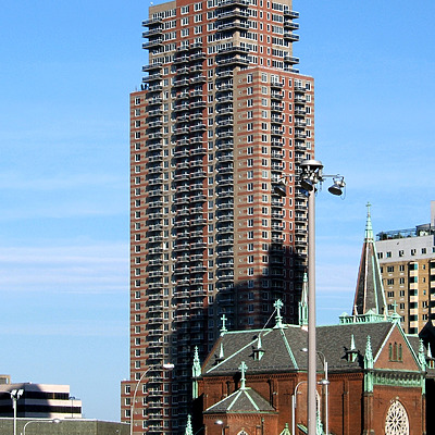 Riverbank West Apartments by John Cahill